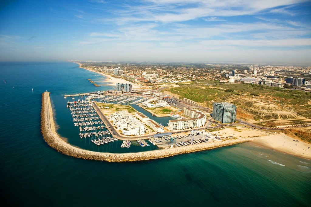 Израиль герцлия лазурный берег франции фото пляжей и набережной