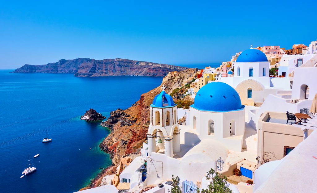 Вид на город Ия на острове Санторини в Греции — паспорт Греции